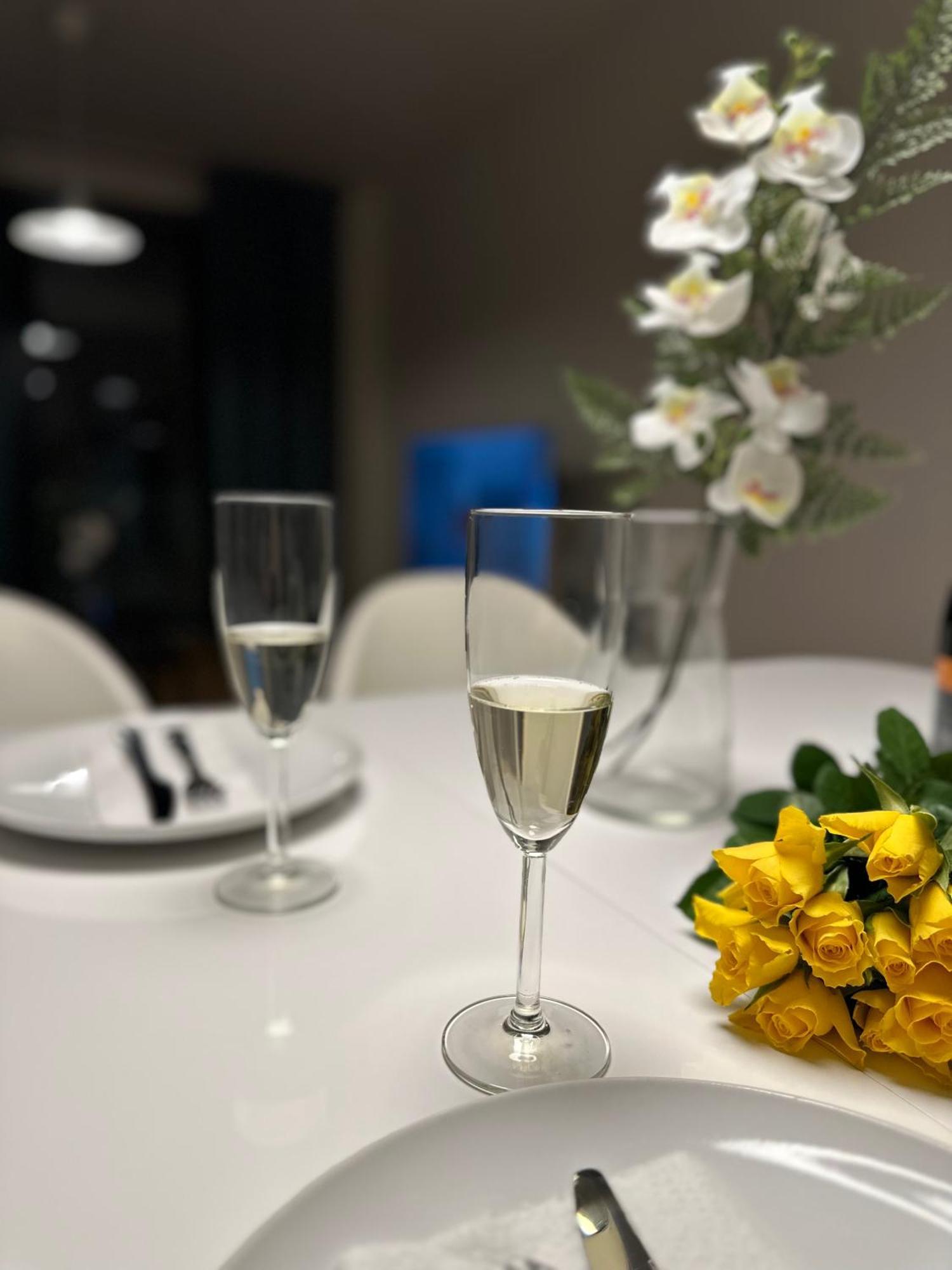 4 Room, 2 Bath, Parking Апартаменти *