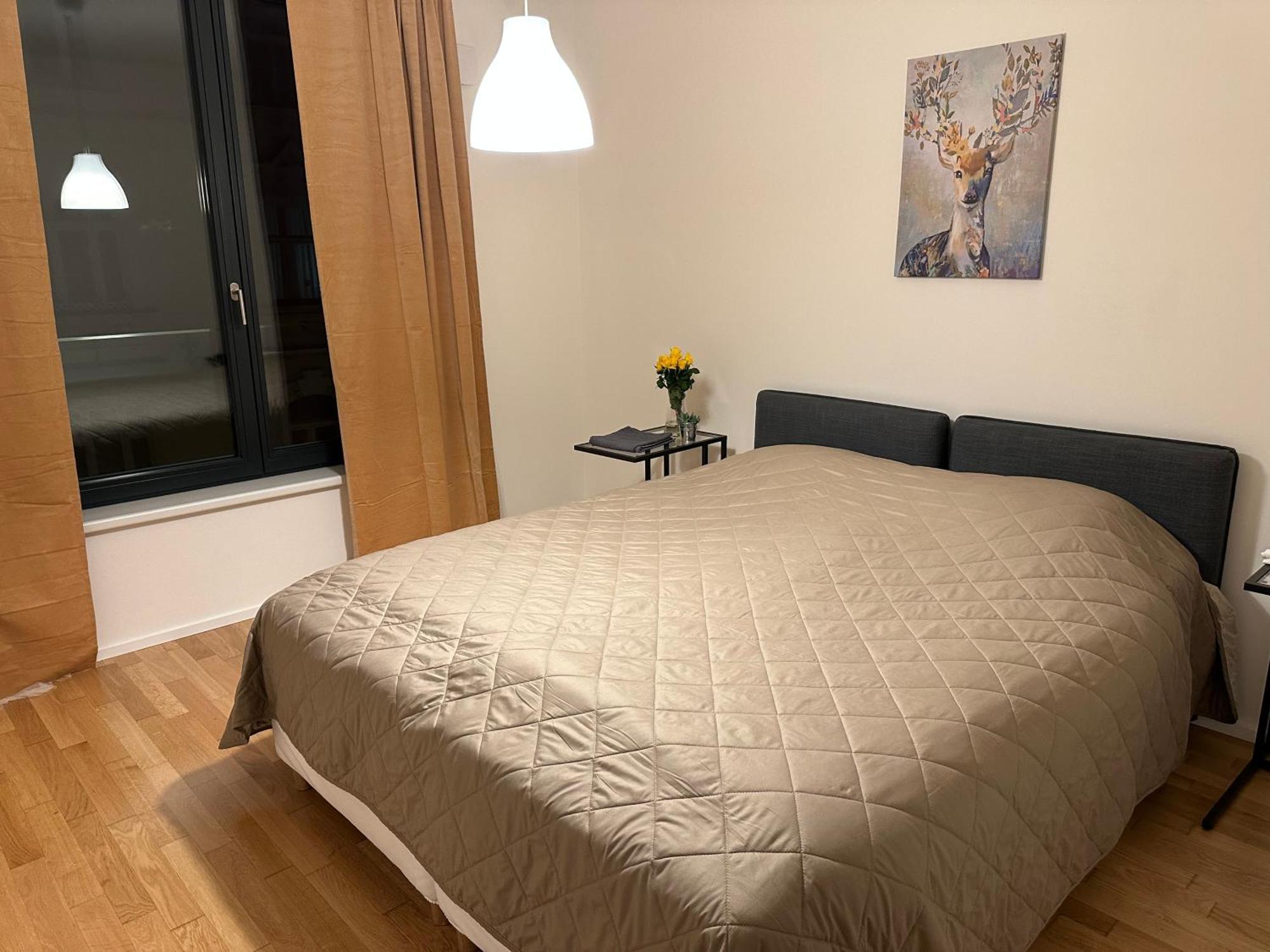 4 Room, 2 Bath, Parking Апартаменти