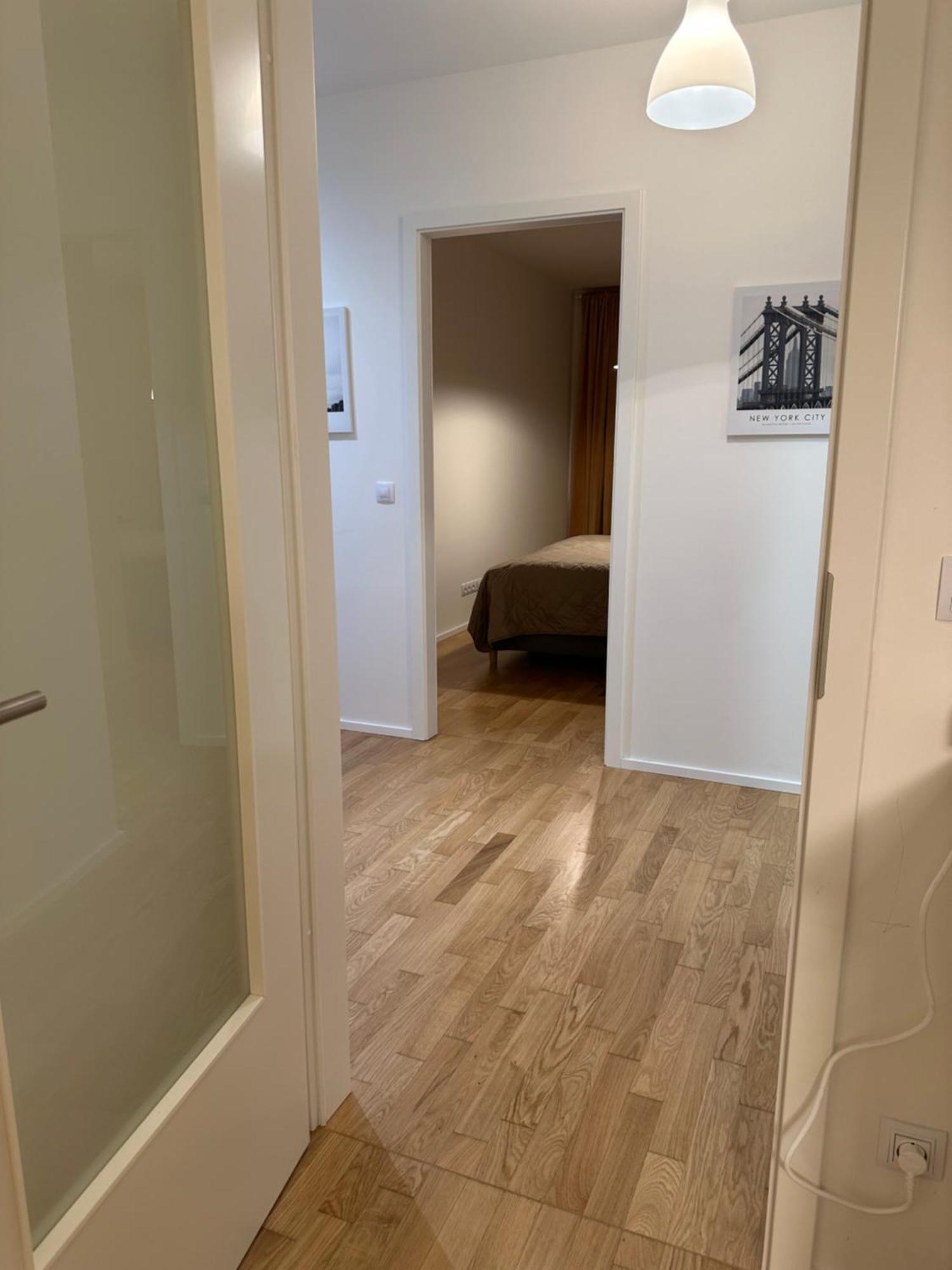 4 Room, 2 Bath, Parking Апартаменти