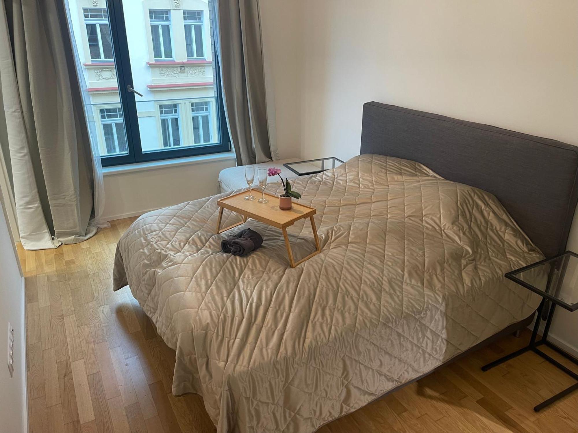 Апартаменти 4 Room, 2 Bath, Parking Прага