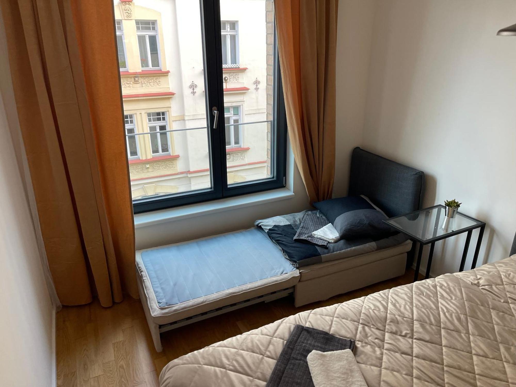 4 Room, 2 Bath, Parking Appartement *